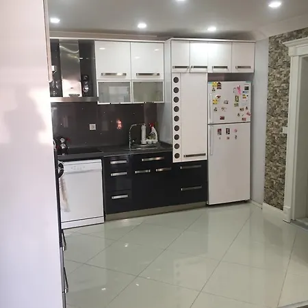 דירה Ilker Ev איסטמבול